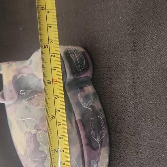 VINTAGE HAND CARVED HIPPOPOTAMUS SOAPSTONE TRINKET BOX. - Picture 9 of 11